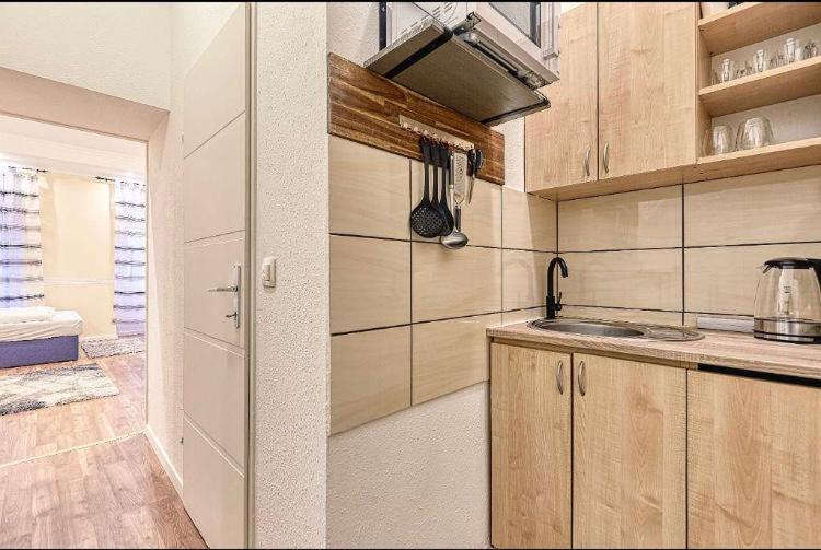 Lovely Airbnb Near Schoenbrunn Apartment Wien Ngoại thất bức ảnh